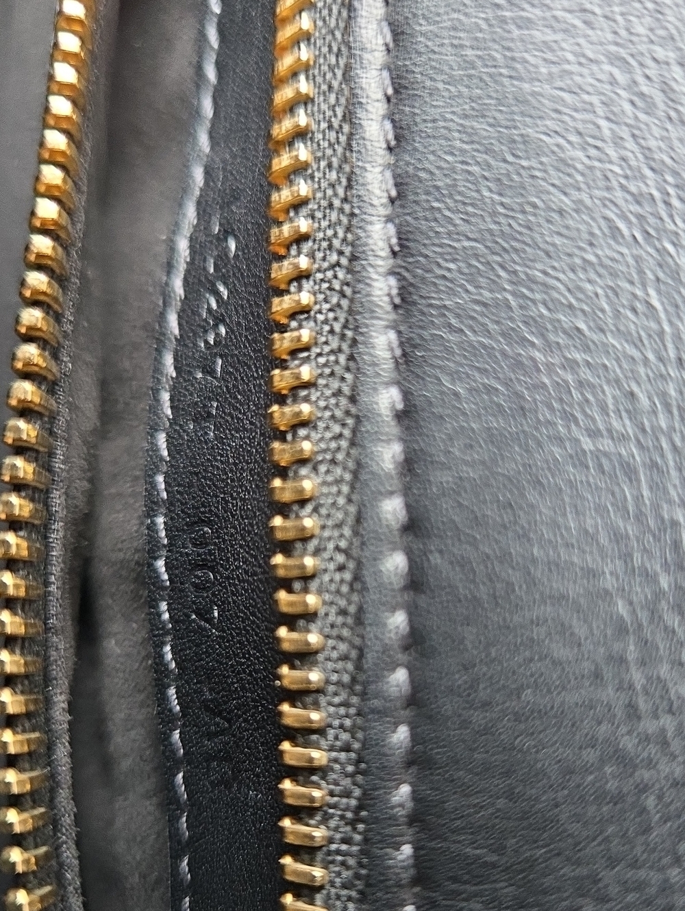 Tom Ford Carine Leather Handbag - Picture 9 of 16